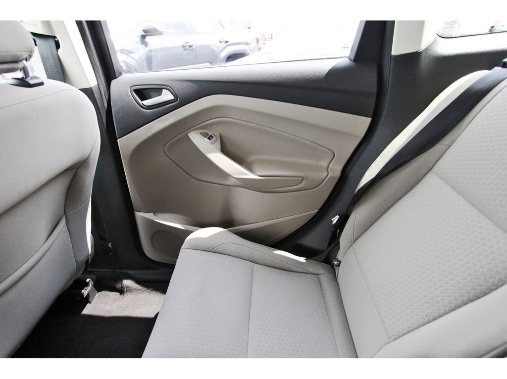 Used 2019 Ford Escape SE FWD image 12
