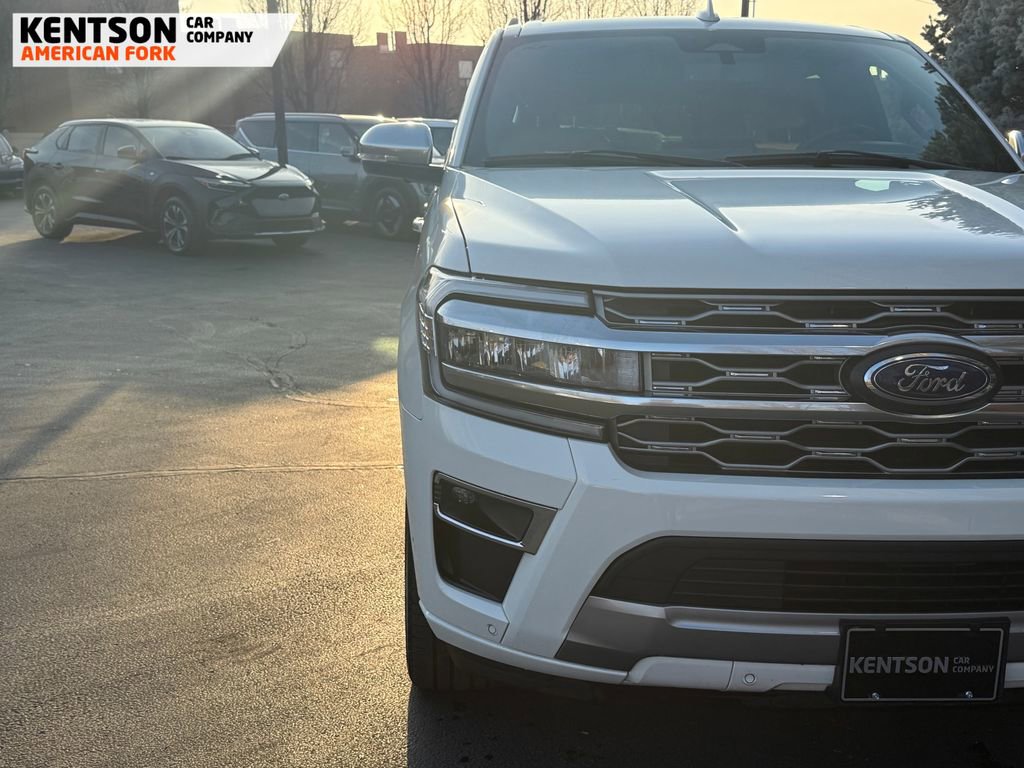 Used 2024 Ford Expedition Platinum image 13
