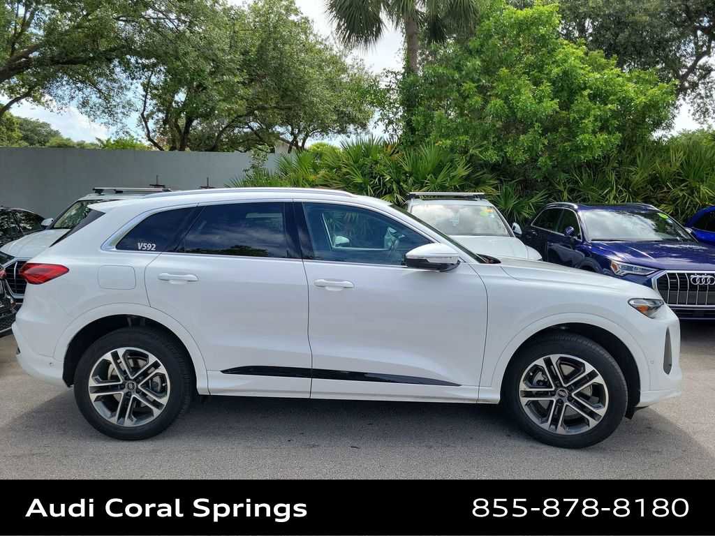 Used 2025 Audi Q5 Premium w/ Convenience Package AWD/4WD image 19