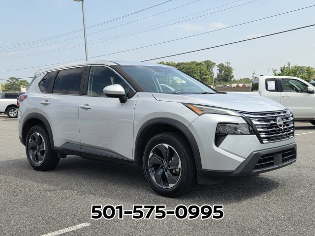 Used 2025 Nissan Rogue SV AWD/4WD image 5