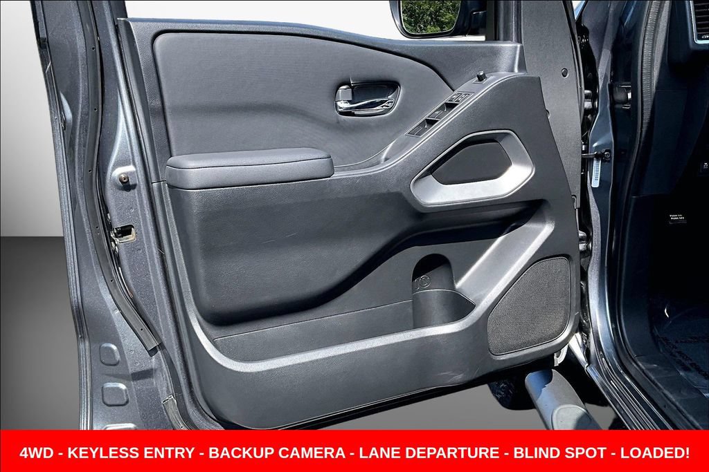 Used 2023 Nissan Frontier SV w/ SV Convenience Package AWD/4WD image 20