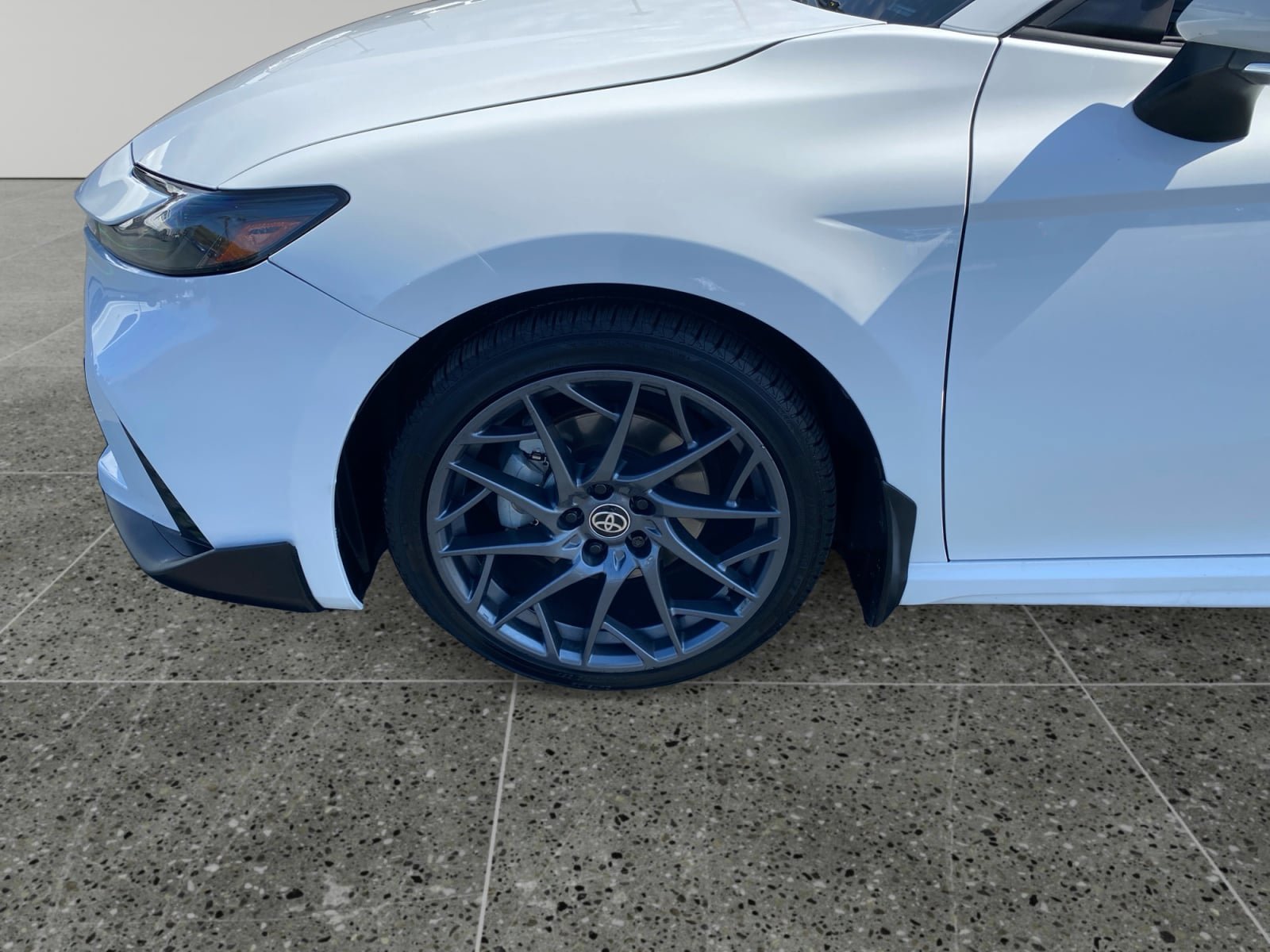 Used 2025 Toyota Camry SE FWD image 14