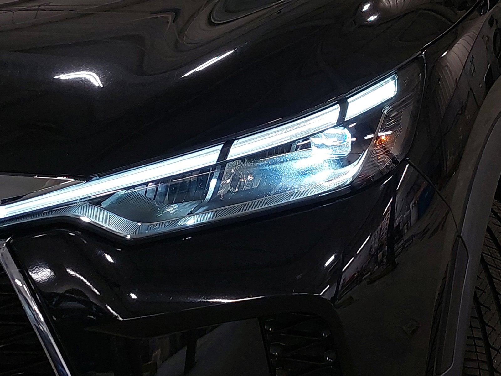 Used 2023 INFINITI QX60 Luxe w/ Performance Audio Package image 33