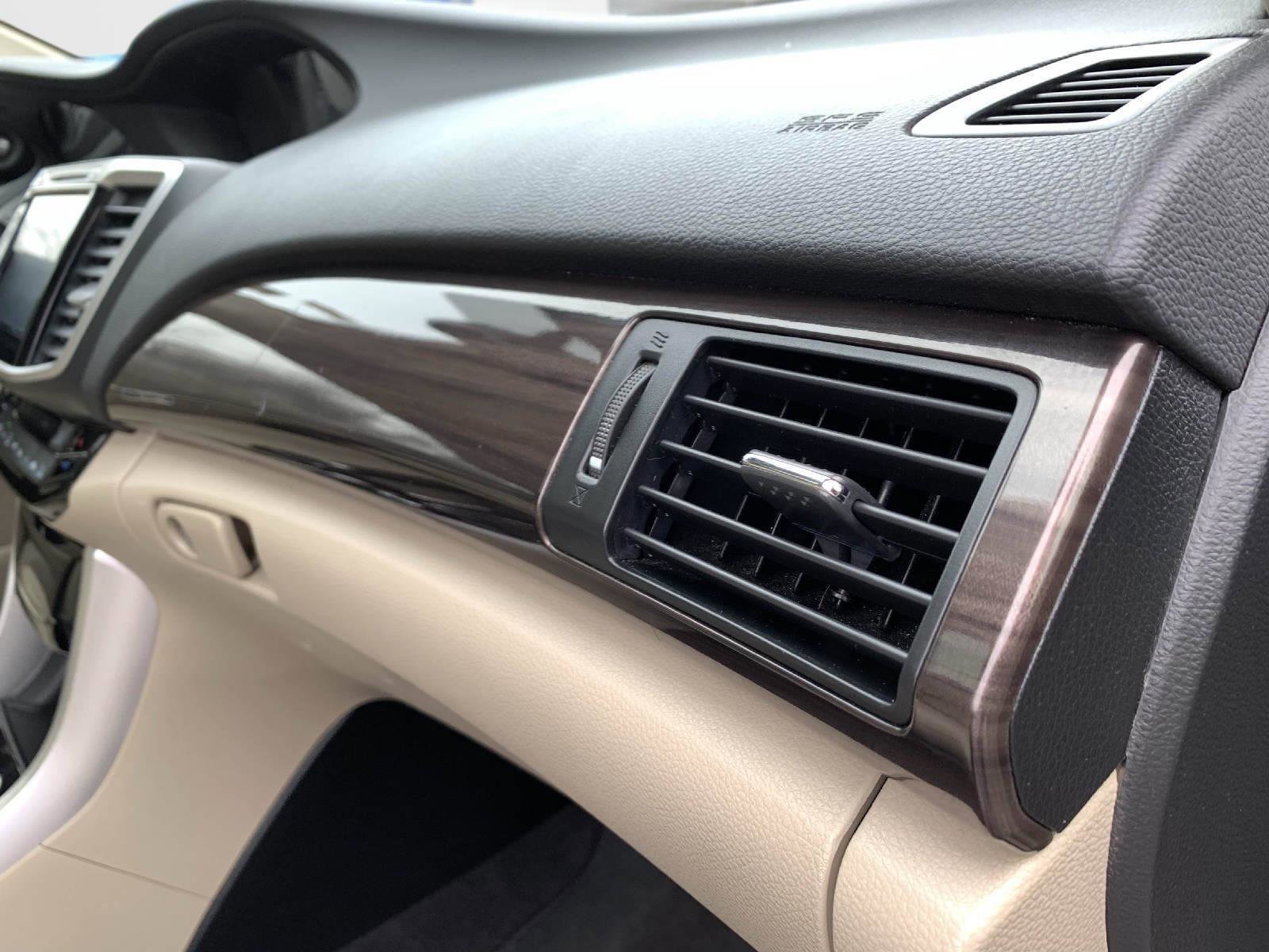 Used 2017 Honda Accord EX-L image 45