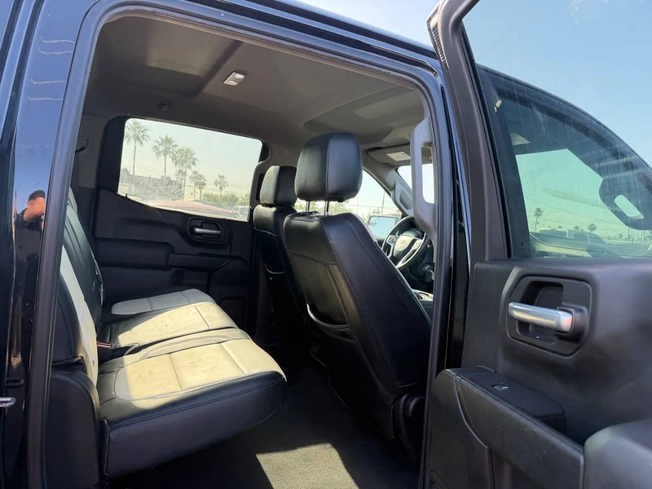 Used 2020 Chevrolet Silverado 1500 LT AWD/4WD image 27