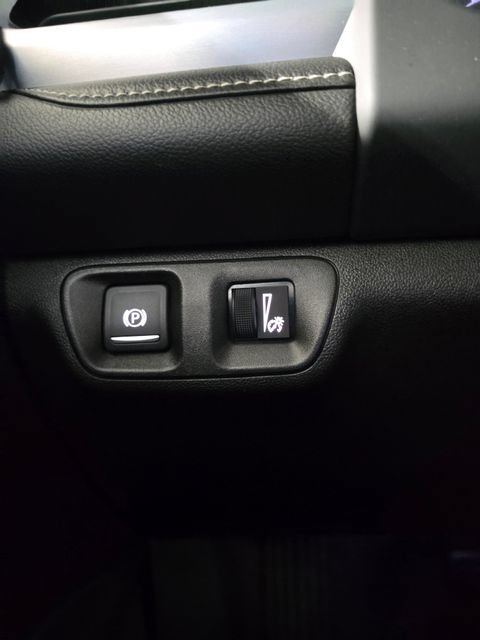 Used 2021 GMC Acadia SLE w/ Driver Convenience Package FWD image 37