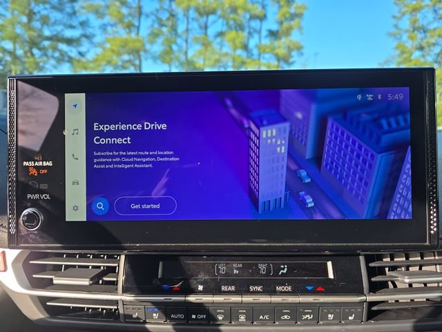 Used 2025 Toyota Sienna Limited image 23