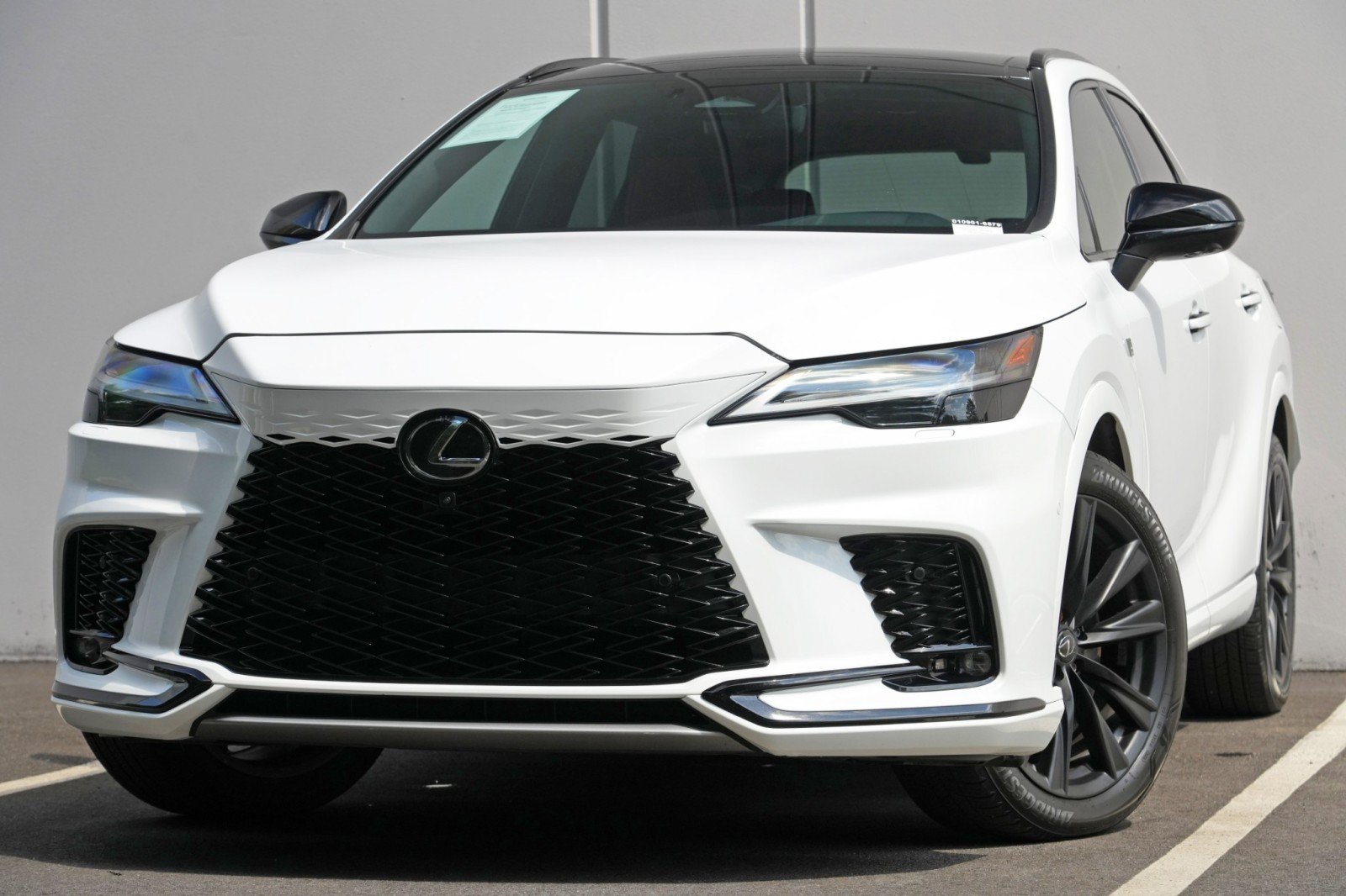 Used 2024 Lexus RX 500h F Sport w/ Convenience Package AWD/4WD image 3