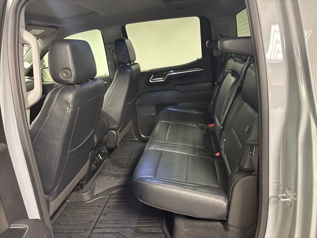 Used 2024 GMC Sierra 1500 Elevation image 31