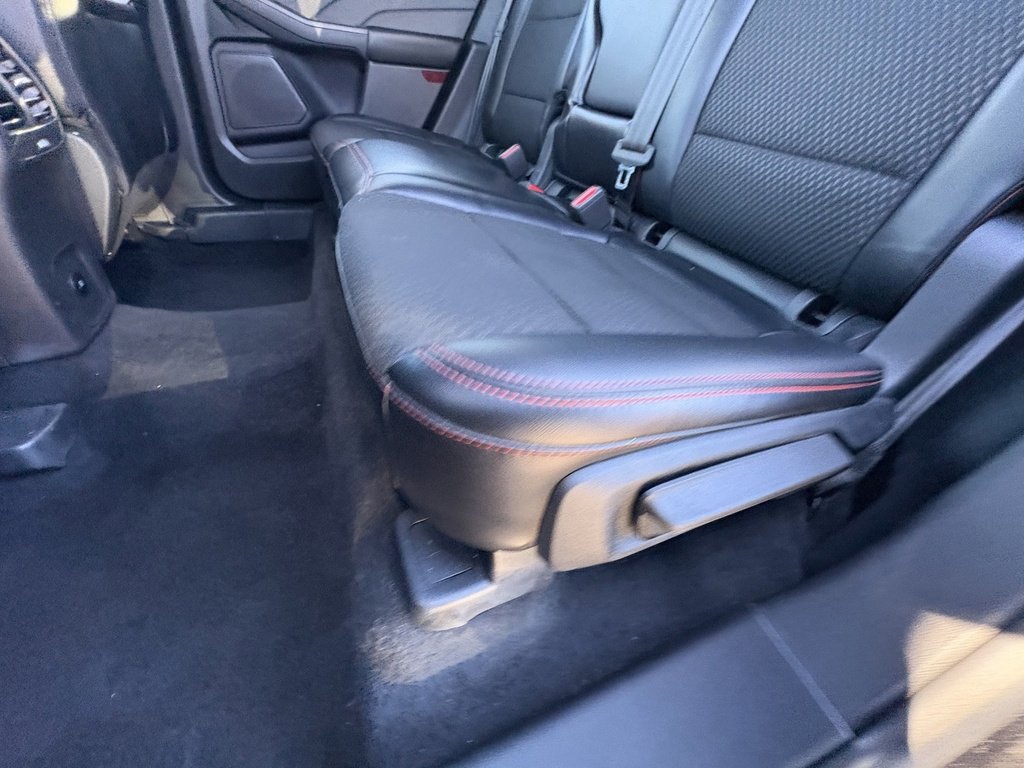 Used 2024 Ford Escape ST-Line image 23