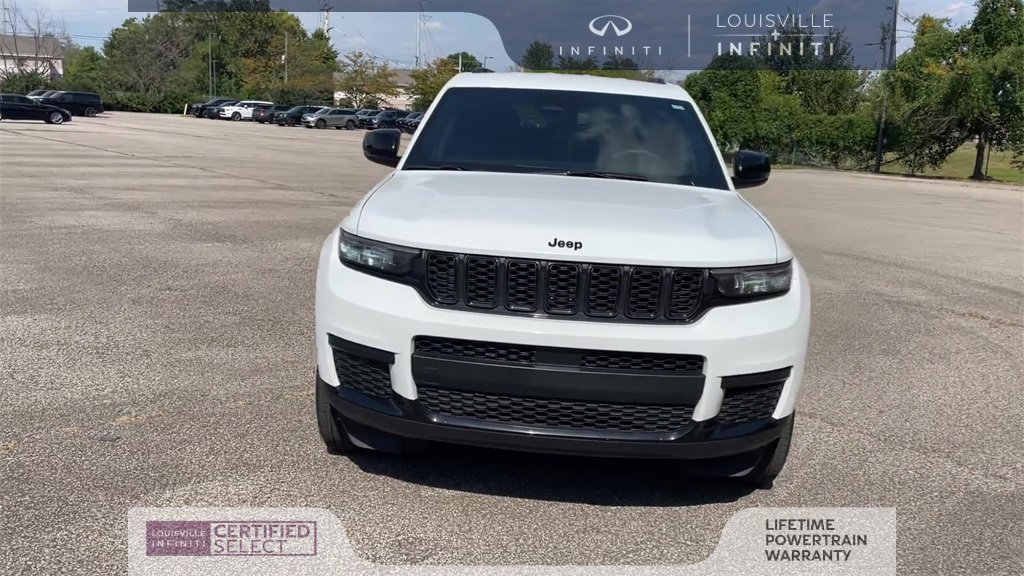 Used 2024 Jeep Grand Cherokee L Laredo image 3