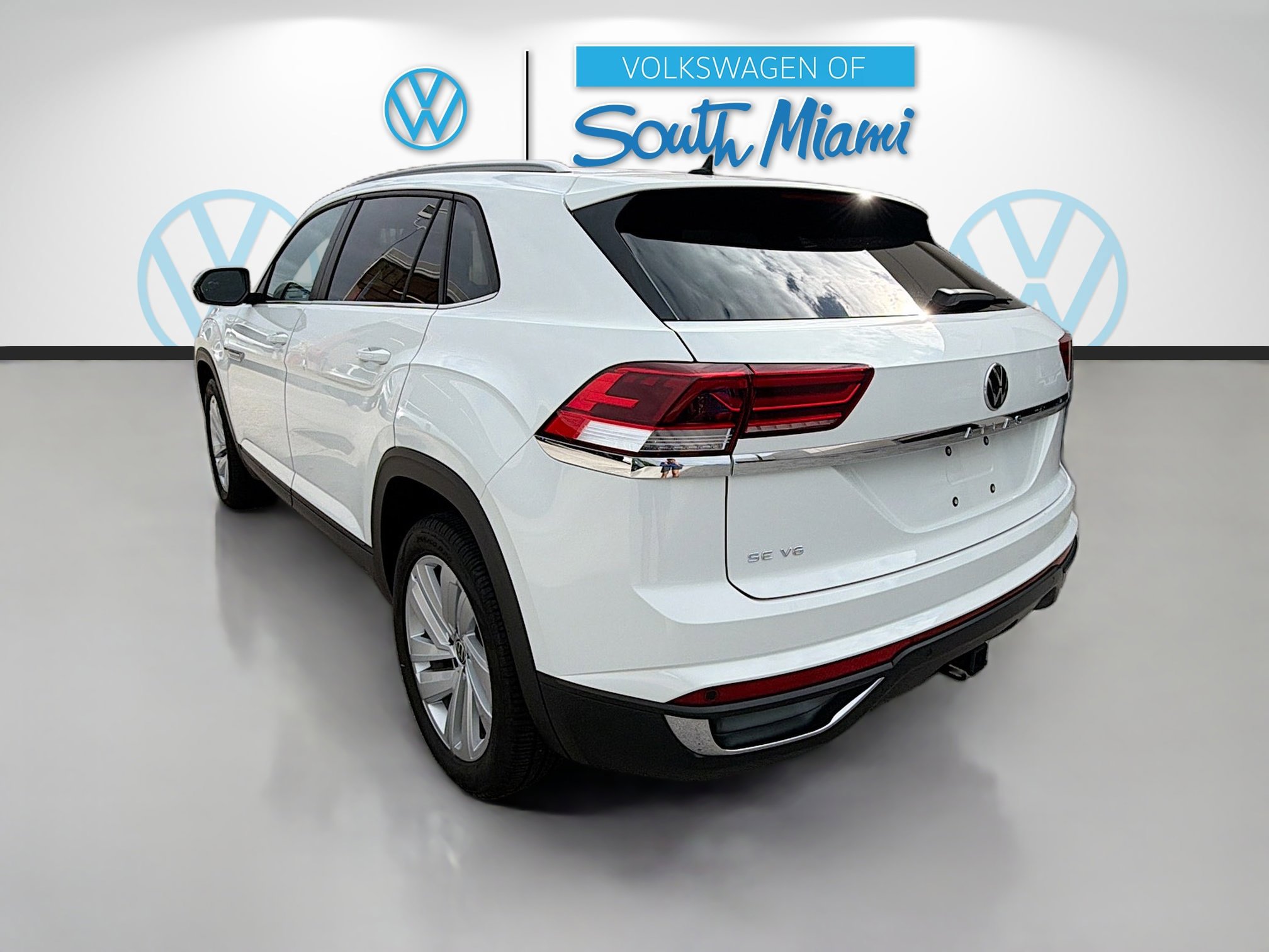 Certified 2022 Volkswagen Atlas Cross Sport SE image 5