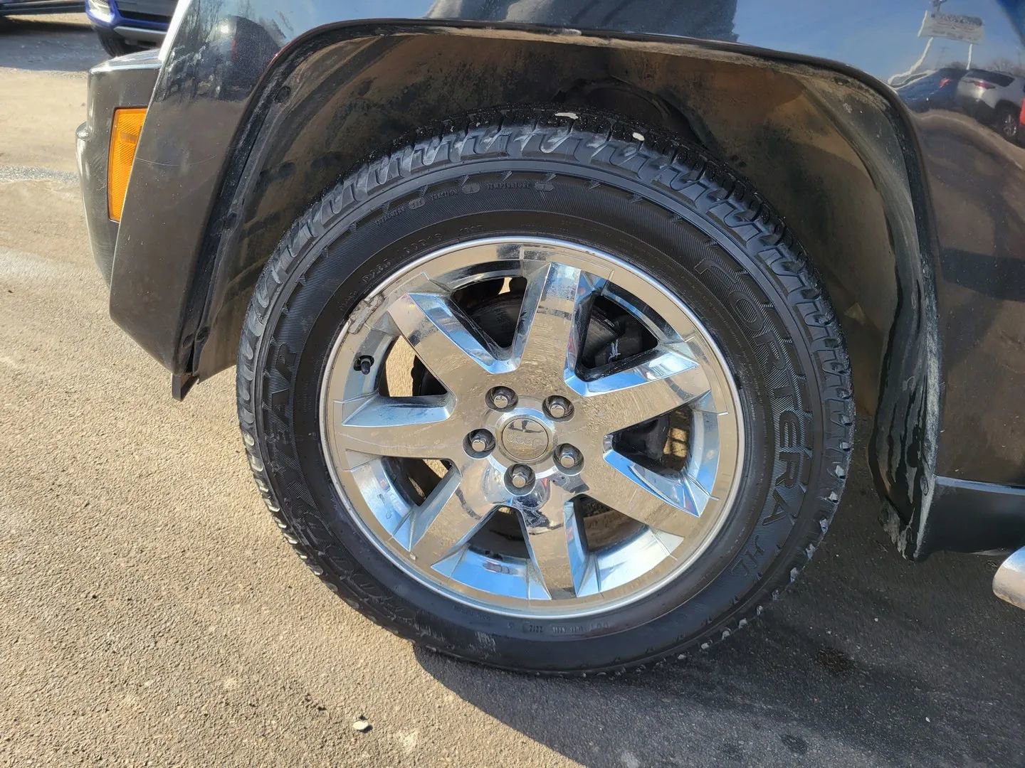 Used 2012 Jeep Liberty Sport AWD/4WD image 15