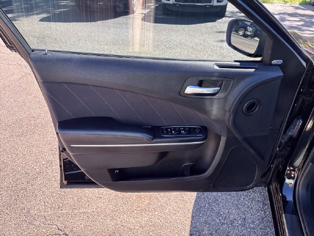 Used 2019 Dodge Charger SXT AWD/4WD image 7
