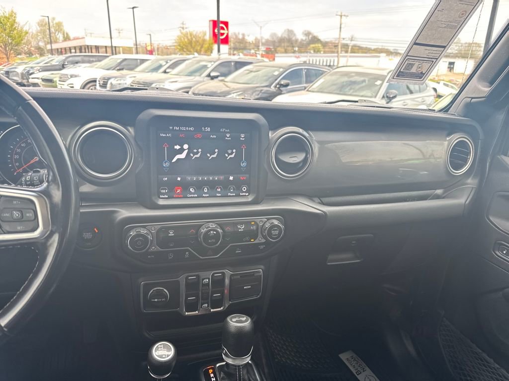 Used 2021 Jeep Wrangler Unlimited Sahara w/ Uconnect 4C Nav & Sound Group image 14