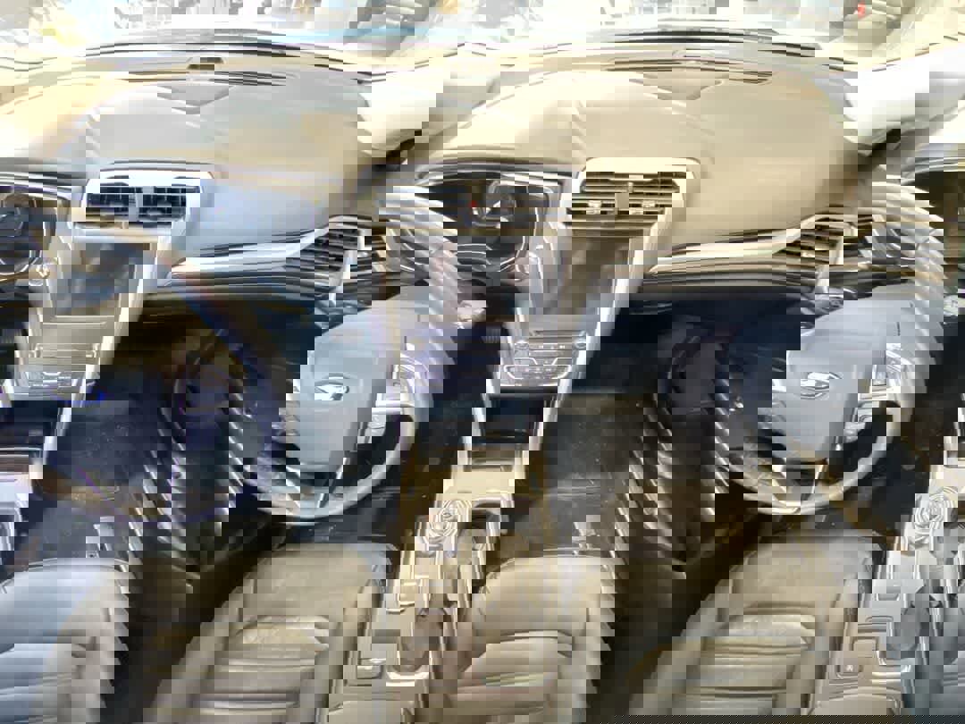 Used 2017 Ford Fusion SE w/ Fusion SE Technology Package FWD image 24