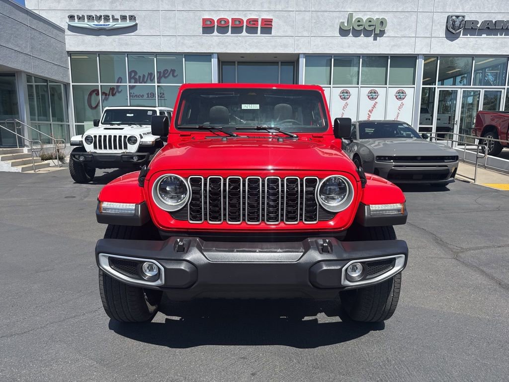 Certified 2025 Jeep Wrangler Unlimited Sahara w/ Safety Group AWD/4WD image 2