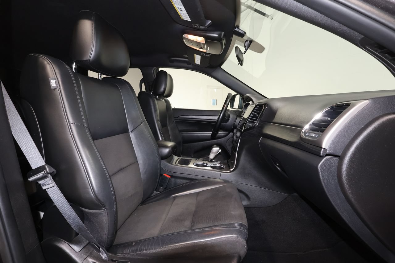 Used 2021 Jeep Grand Cherokee Laredo X RWD image 17
