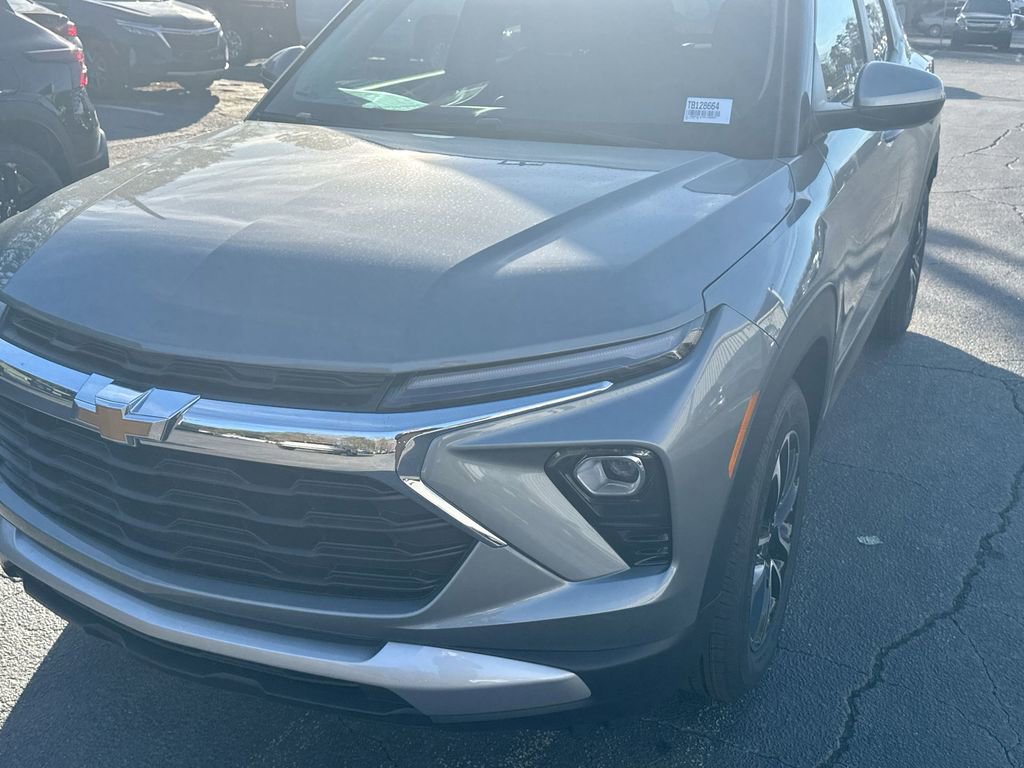 New 2026 Chevrolet TrailBlazer LT w/ LT Cold Weather Package FWD image 10