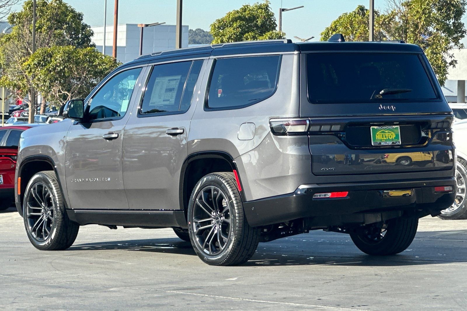 New 2026 Jeep Grand Wagoneer Summit image 7