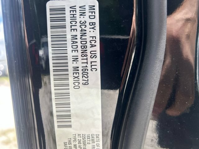 Used 2026 Jeep Compass Latitude AWD/4WD image 21