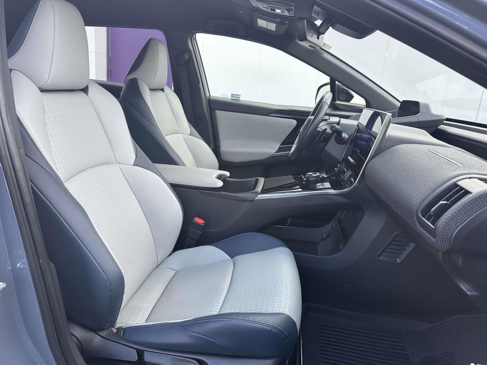 Used 2023 Subaru Solterra AWD image 10