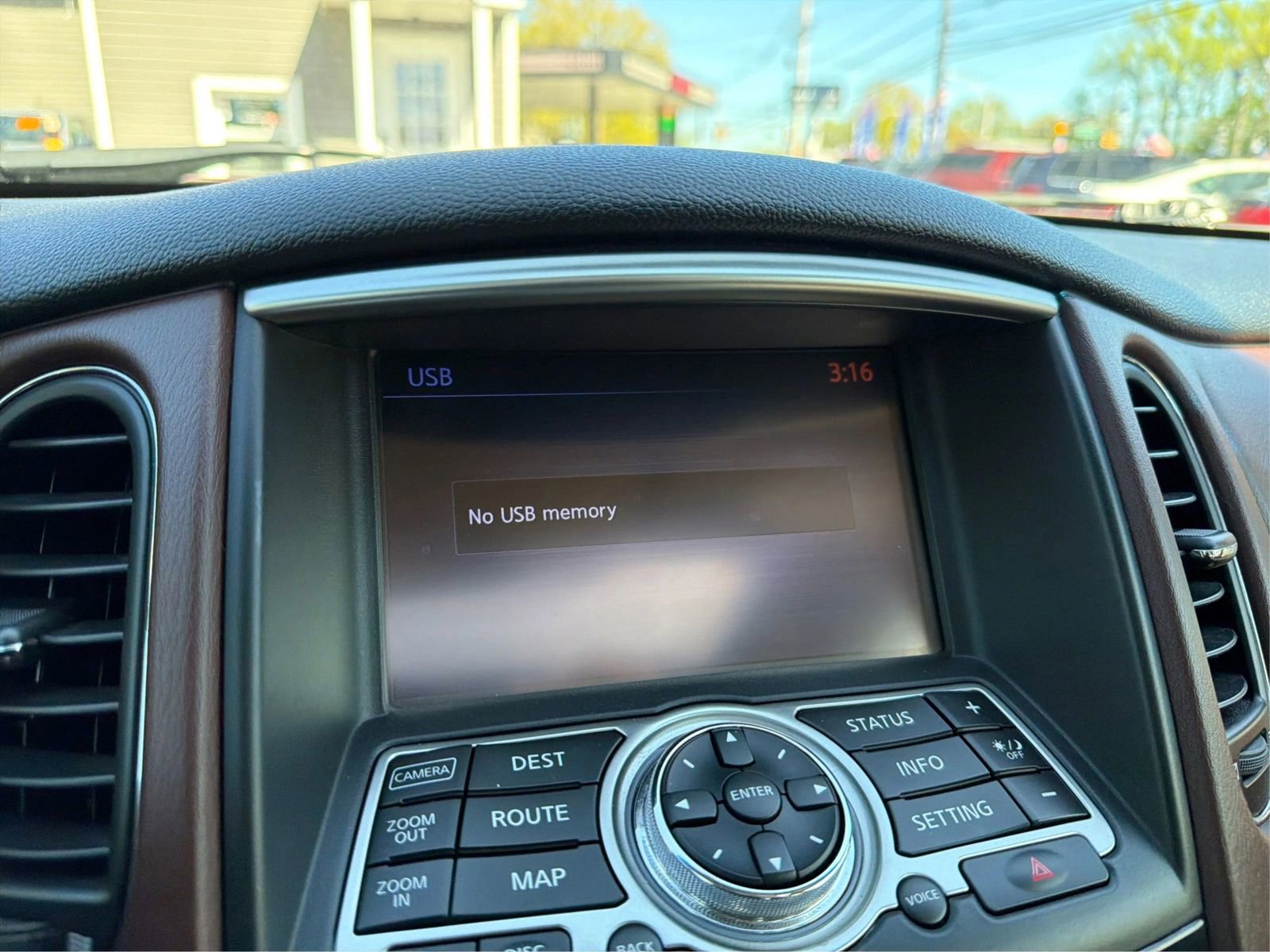Used 2017 INFINITI QX50 AWD w/ Technology Package image 18