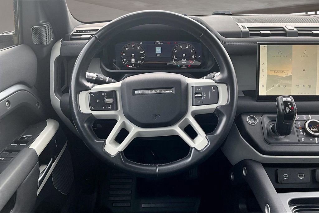 Used 2022 Land Rover Defender 110 S image 5