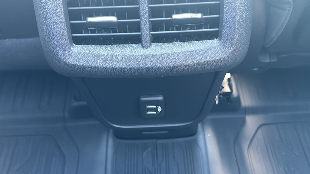 Used 2024 GMC Terrain AT4 image 21