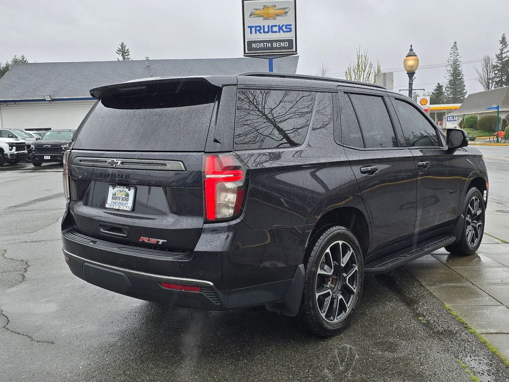 Used 2022 Chevrolet Tahoe RST w/ Luxury Package AWD/4WD image 5