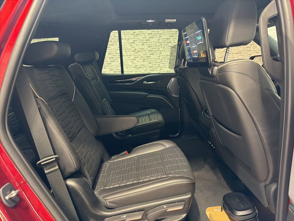 Used 2023 Cadillac Escalade V w/ LPO, ONYX Package AWD/4WD image 15