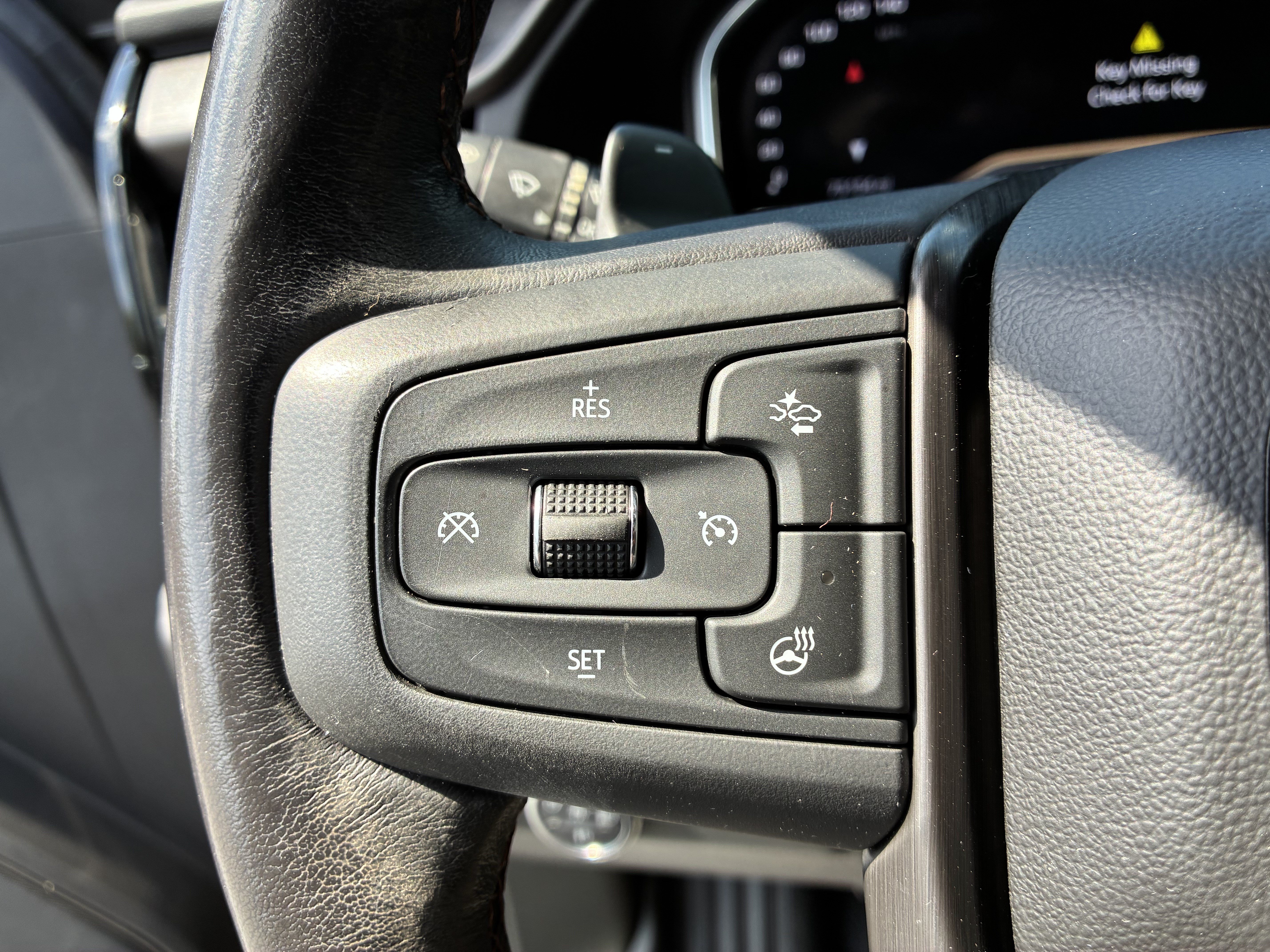 Used 2022 GMC Sierra 1500 AT4 AWD/4WD image 30