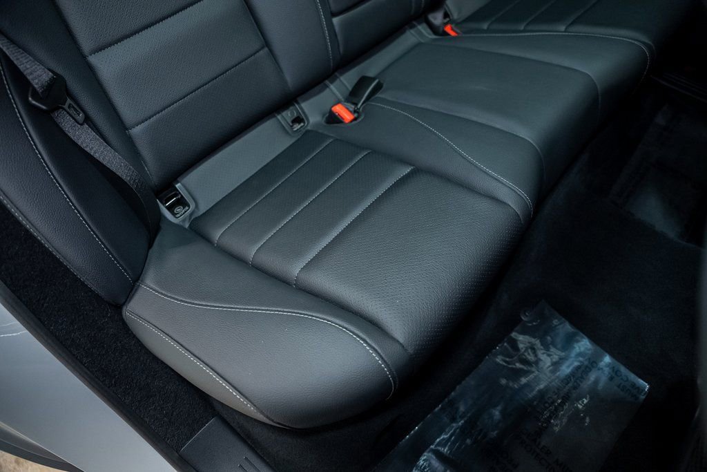 Used 2024 Mercedes-Benz GLE 350 4MATIC w/ AMG Line Exterior image 38