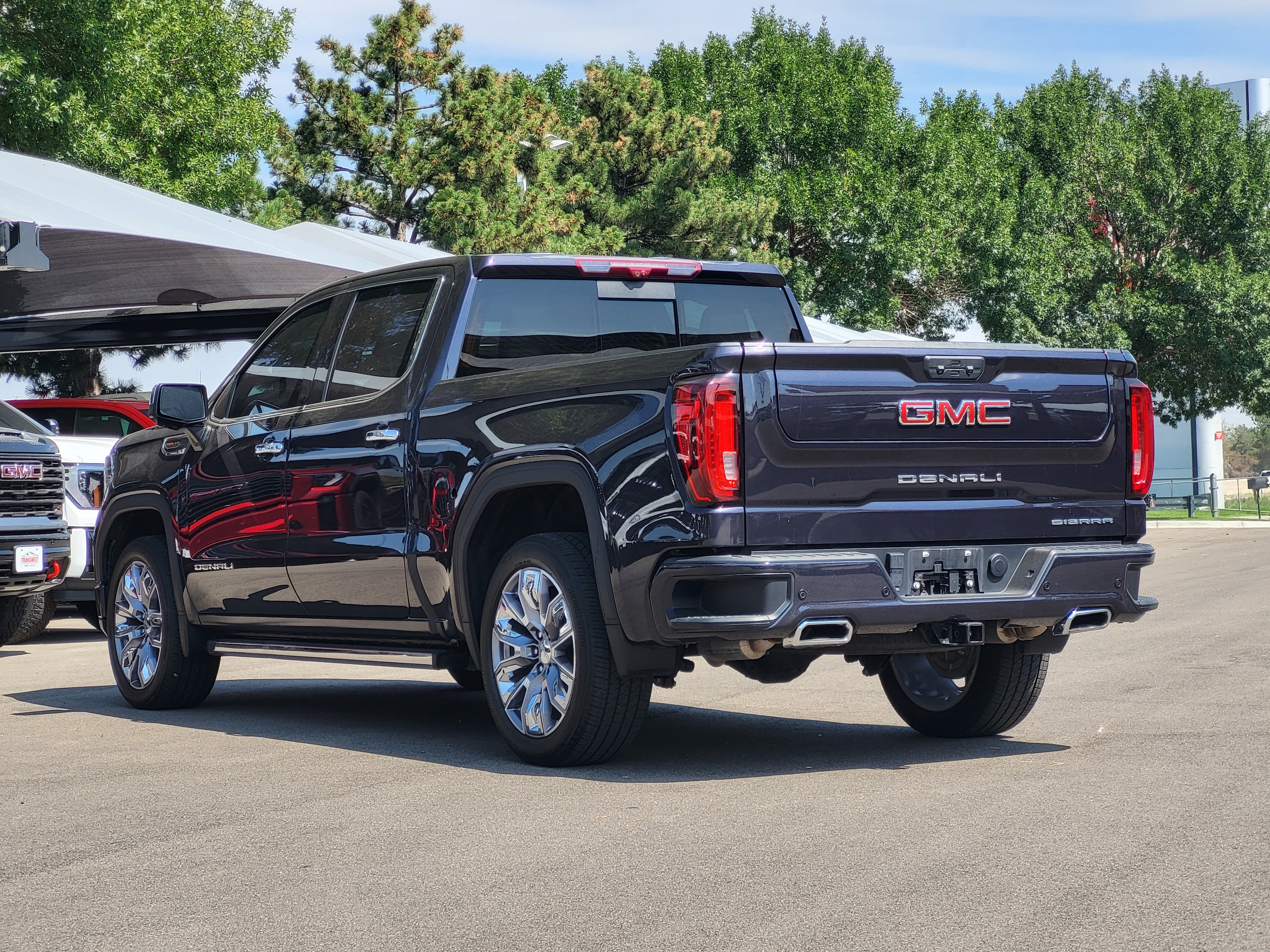 Certified 2023 GMC Sierra 1500 Denali w/ Denali Reserve Package AWD/4WD image 5