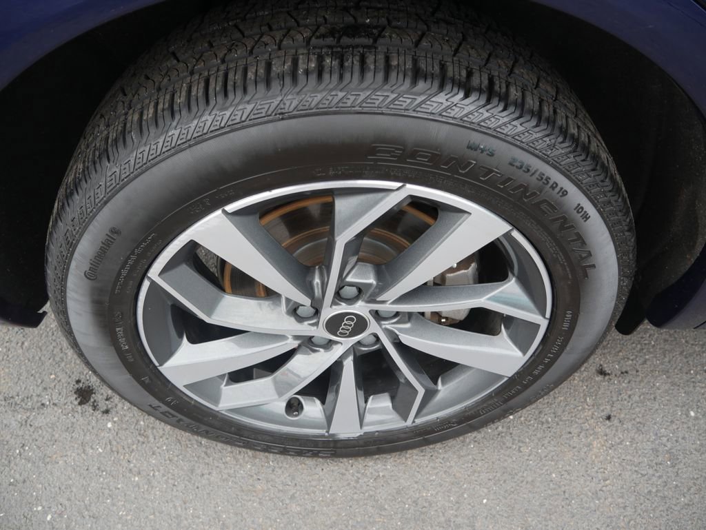 Certified 2023 Audi Q5 2.0T Premium w/ Convenience Package image 14