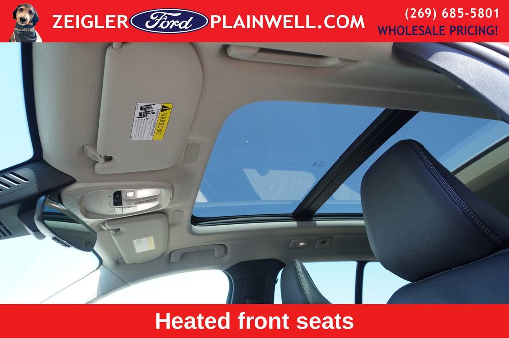 Used 2023 Volvo XC40 B5 Plus w/ Protection Package Premier image 18