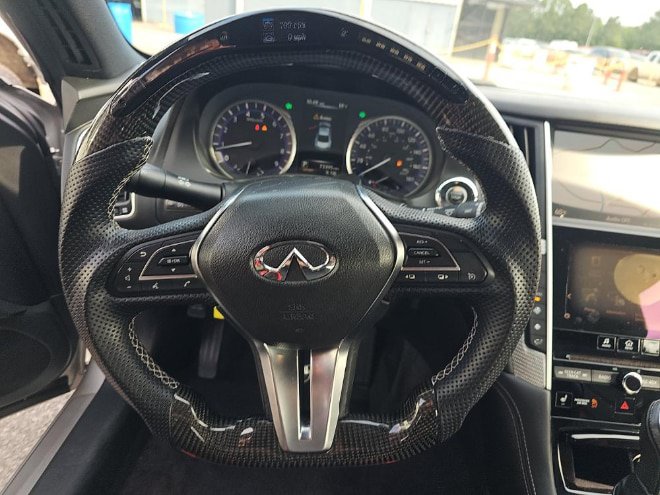 Used 2017 INFINITI Q60 3.0t w/ Premium Plus Package 3.0T RWD image 13
