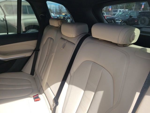 Used 2022 BMW X5 xDrive40i w/ Premium Package image 19