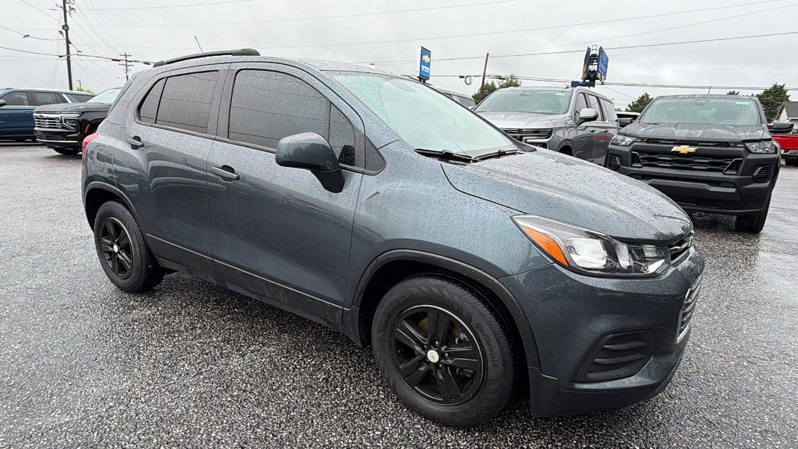 Used 2021 Chevrolet Trax LS w/ Tint and Cruise Package FWD image 6