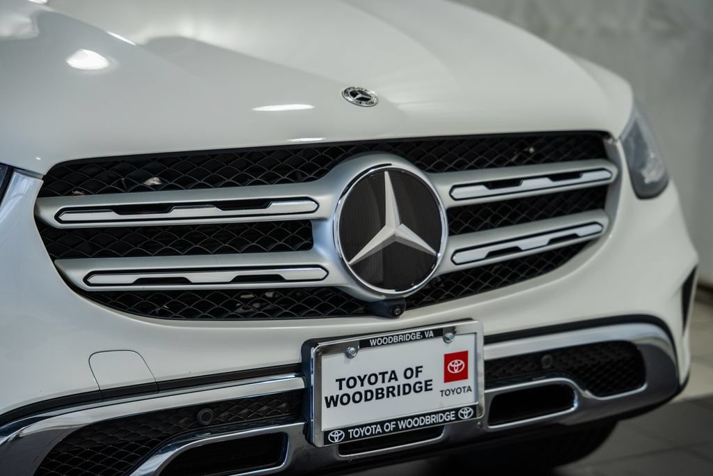Used 2021 Mercedes-Benz GLC 300 4MATIC w/ Driver Assistance Package image 11