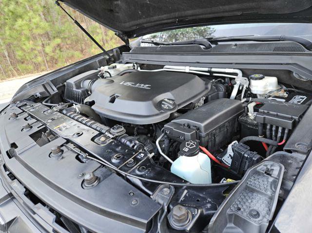 Used 2018 Chevrolet Colorado Z71 image 9