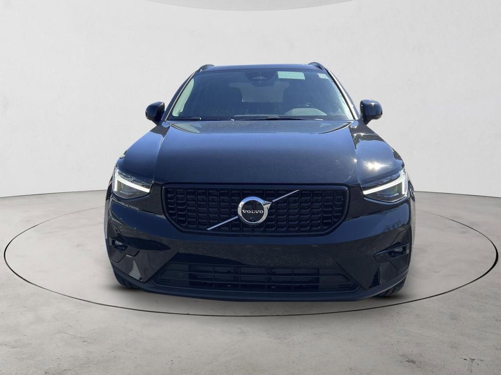 New 2026 Volvo XC40 B5 Plus w/ Protection Package Premier AWD/4WD image 8
