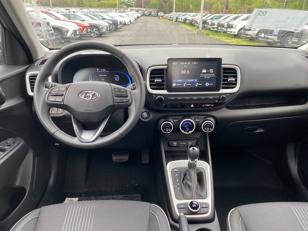 New 2026 Hyundai Venue SEL FWD image 10