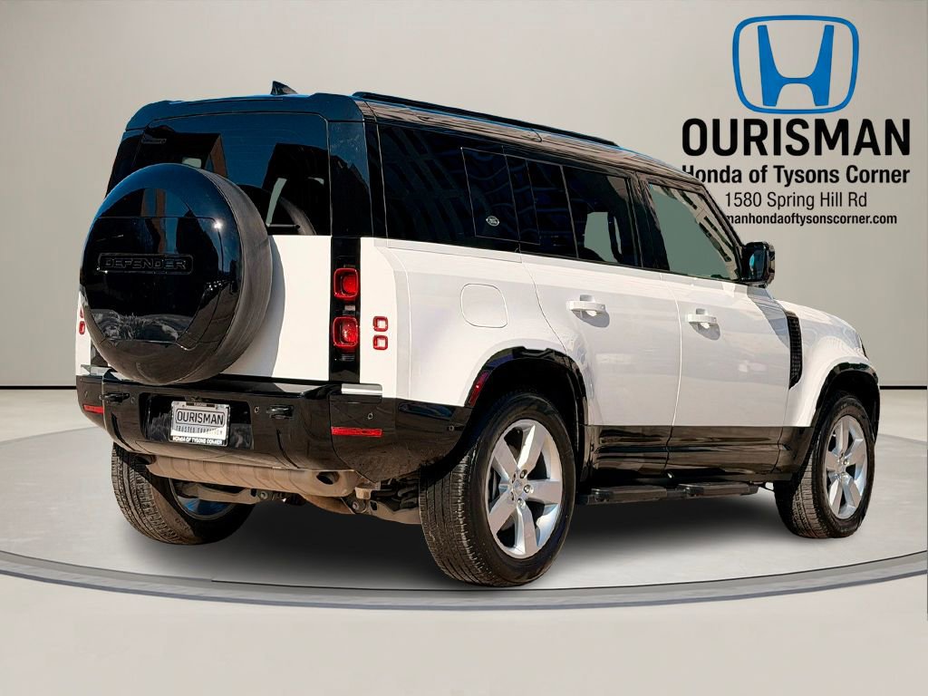 Used 2024 Land Rover Defender 110 X-Dynamic SE image 3