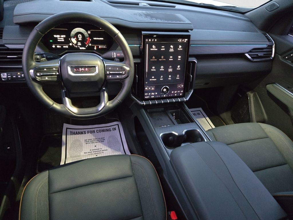 Used 2025 GMC Acadia AT4 w/ Luxury Package image 16