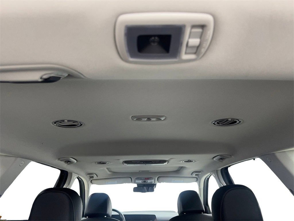 Used 2025 Kia Telluride EX w/ EX Captain's Chair Package image 75