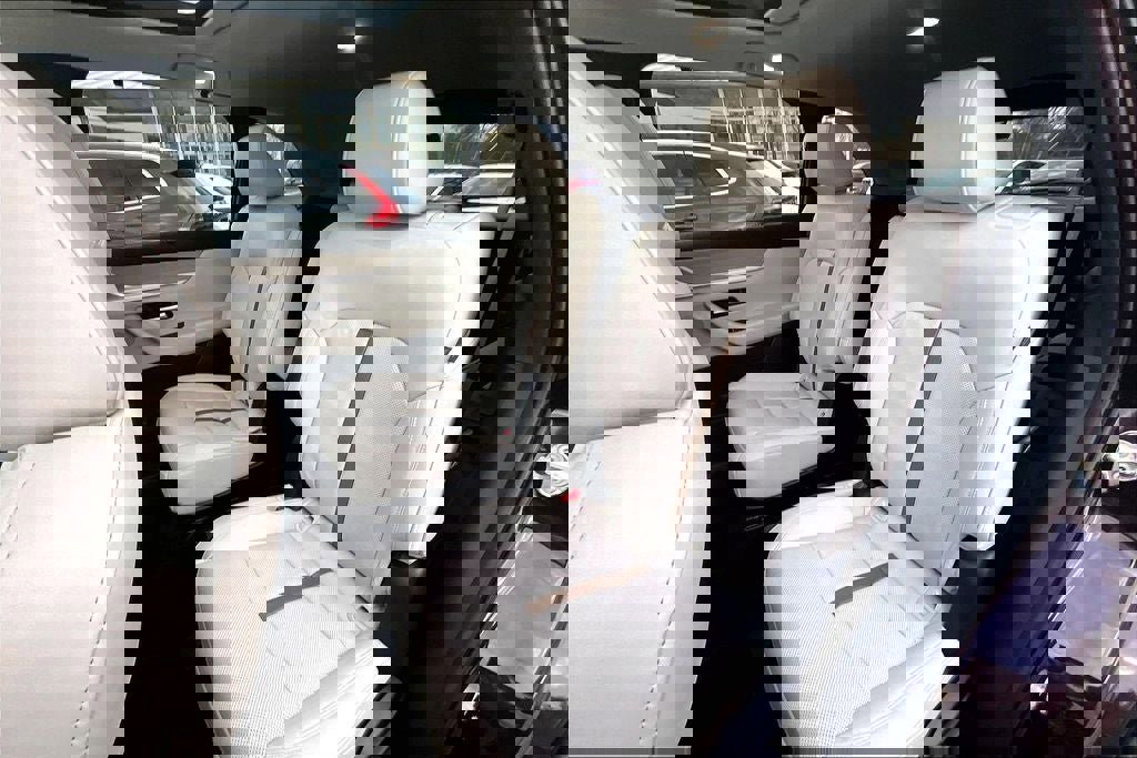 Used 2025 MAZDA CX-90 Plug-In Hybrid w/ Premium Plus image 19