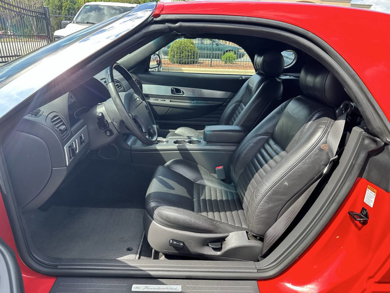 Used 2002 Ford Thunderbird Deluxe RWD image 11