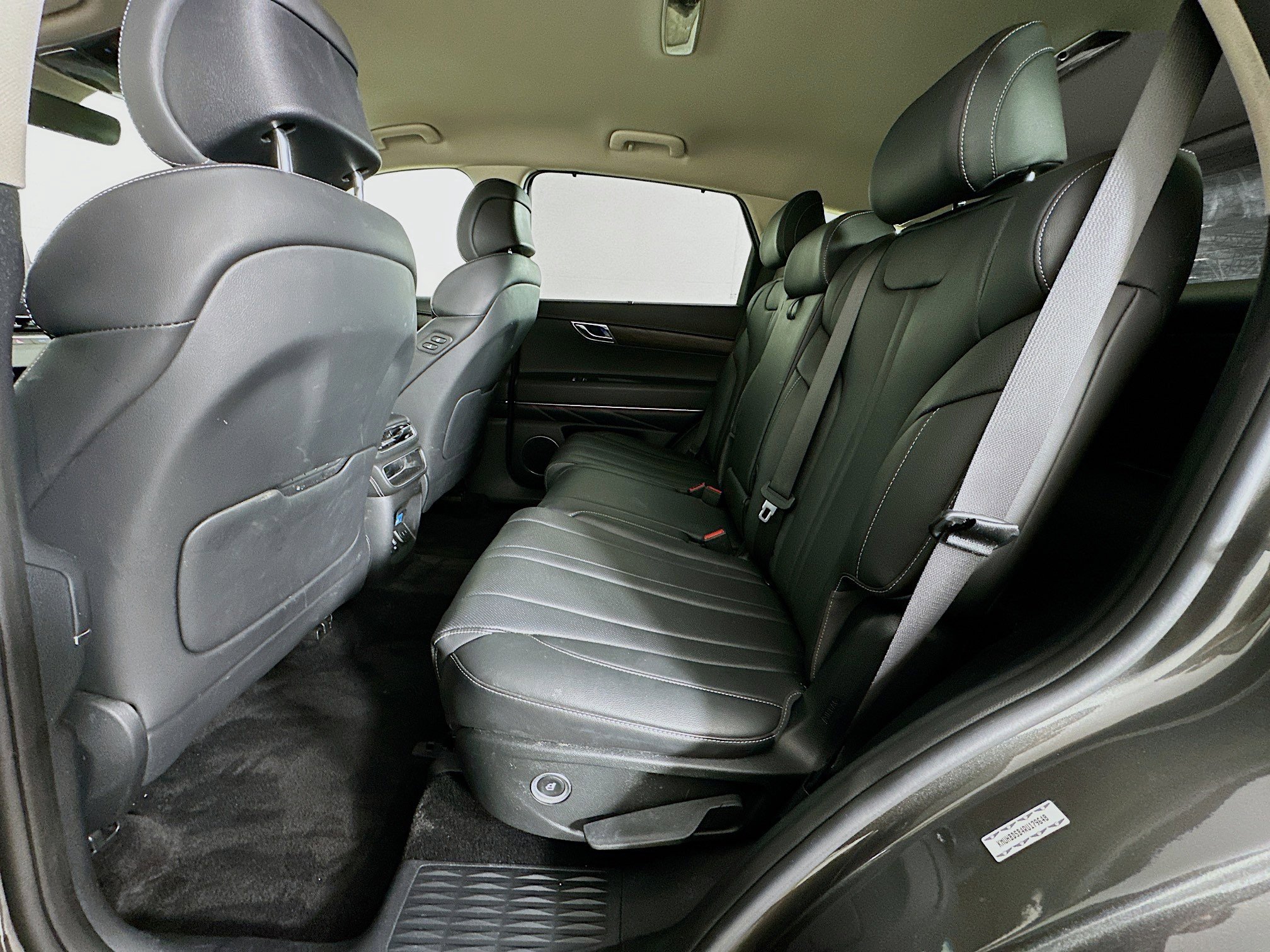 Used 2024 Genesis GV80 2.5T image 27