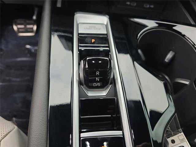 New 2026 Volkswagen Atlas Cross Sport SEL Premium R-Line image 21